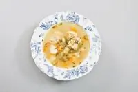 Суп из красной рыбы с яблоками