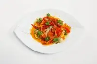 Рагу из тыквы с вешенками и соусом лечо