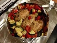 Куриная грудка в белом вине с овощами