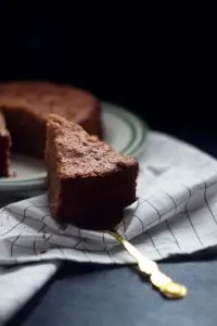 Пряный бананово-морковный пирог