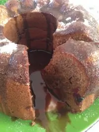 Шоколадный кекс с изюмом