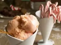 Рождественское мороженое с перечной мятой