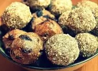 Миндальные трюфели с корицей