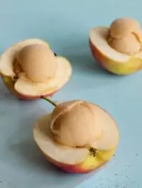 Пряный сорбет из сидра и кленового сиропа