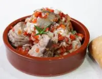 Закуска из макрелевого тунца (скумбрии) в маринаде