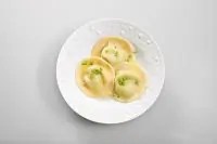 Равиоли с цукини, рукколой и сливочным сыром