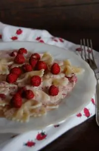 Паста с земляникой