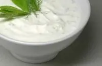 Сметанный соус с чесноком (Цехтон)