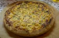 Пицца с кальмарами и креветками на тонком тесте из двух сортов муки