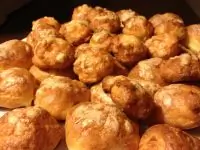 Гужеры (булочки из заварного теста с сыром)