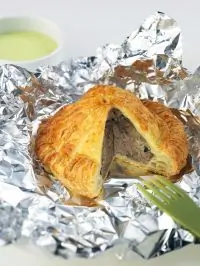 Пирожок с говядиной