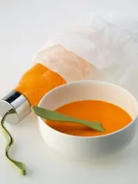 Суп из сладкого перца с имбирем