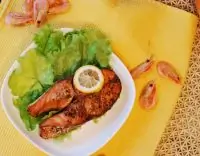 Нежный лосось с душистыми приправами