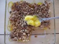 Крамбл с нектаринами и имбирем