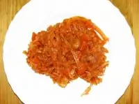 Капуста, тушеная с томатом и грудинкой