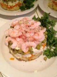 Оливье с креветками