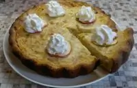 Заливной яблочный пирог