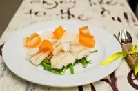 Макрурус с рисом басмати и соте из шпината и рукколы