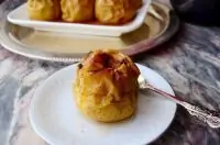 Запеченные яблоки с корицей и медом