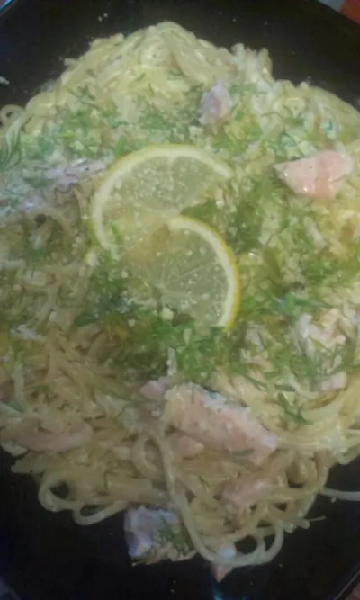 Сливочная паста с лососем и укропом