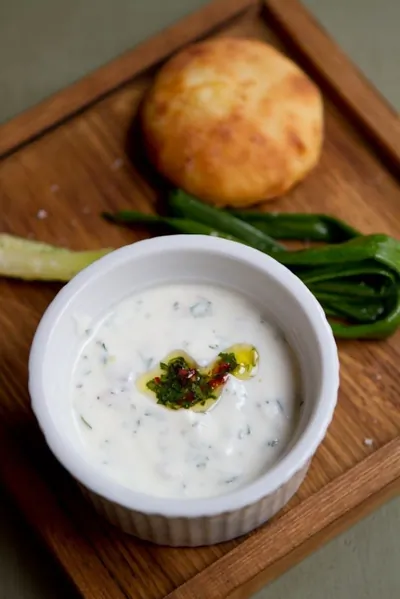 Сырный соус с кинзой