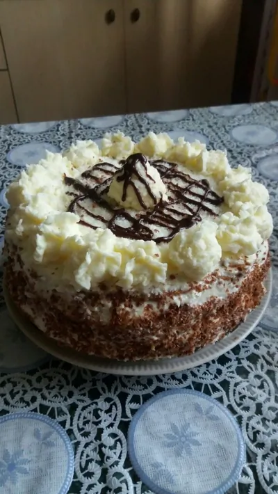 Нежный кокосовый торт со сметанным кремом