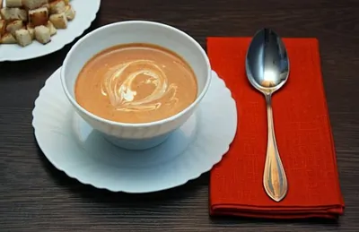 Томатный суп-пюре со сливками