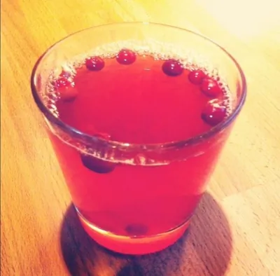 Безалкогольный пунш из клюквы