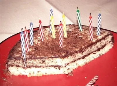 Торт с шоколадным и сметанным кремами