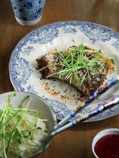 Свинина с кумином, лимоном и черным перцем