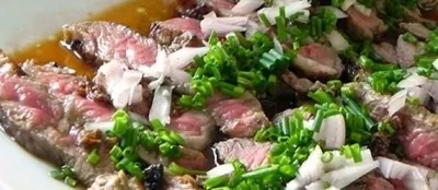 Стейк с понзу и грибным маслом