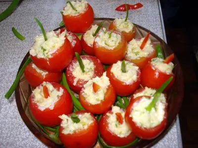 Фаршированный сыром черри