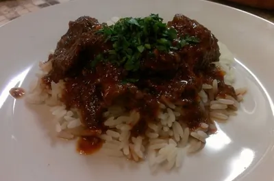 Эскалопы из говядины в томатно-винном соусе