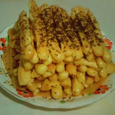 Торт из заварных палочек с вареной сгущенкой