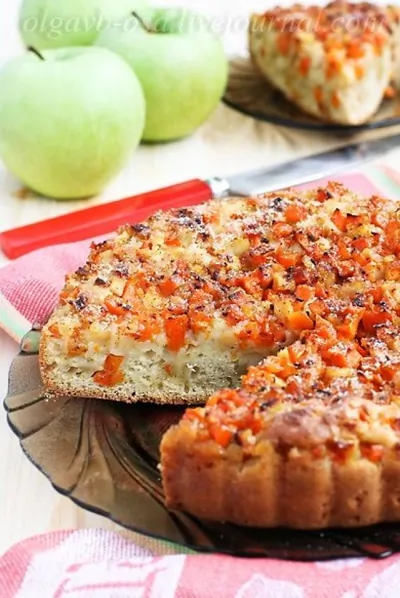 Открытый пирог с тыквой и яблоками