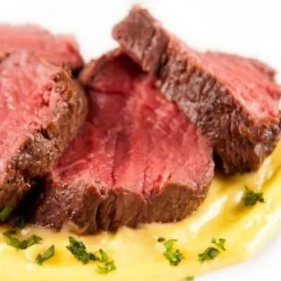 Шатобриан под соусом бернез с картофелем в эстрагоне