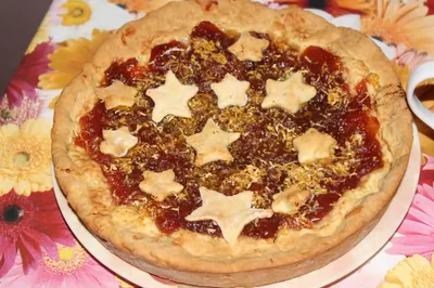 Пирог с яблочным вареньем