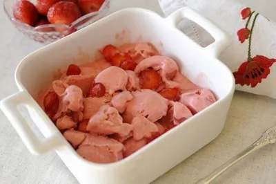 Домашнее клубничное мороженое
