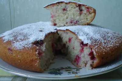 Манник с кефиром и брусникой