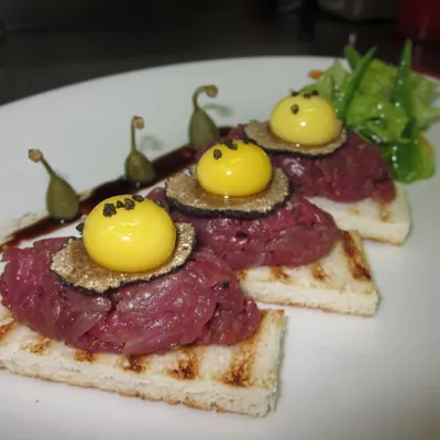 Карне круда по уральски (Тартар с трюфелями)