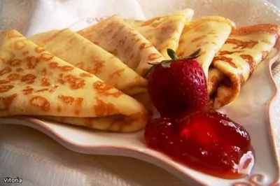 Тонкие блинчики на минеральной воде