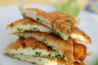 Омлет с зеленью и мускатным орехом