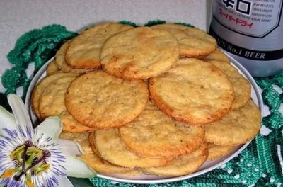 Хрустящие сырные крекеры