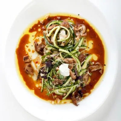 Салат с маринованными цукини, грибами и маскарпоне