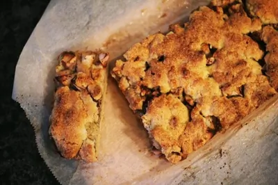 Яблочный пирог с манной крупой