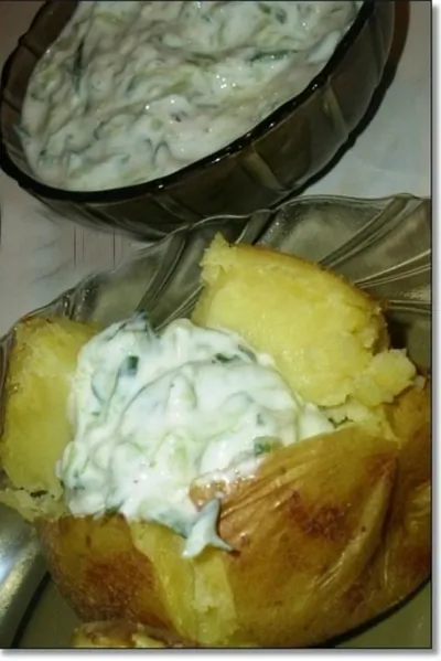 Печеный картофель с сырными шариками