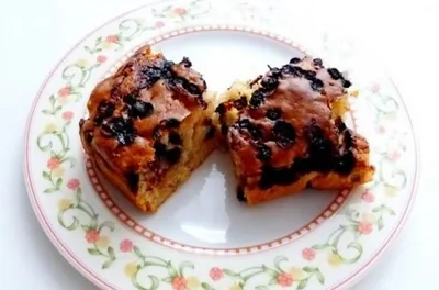 Кекс с белым шоколадом и черникой