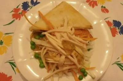 Жюльен из курицы с соусом из куркумы