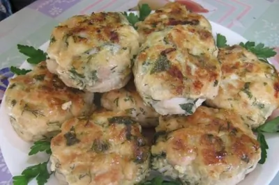 Рубленые куриные котлеты с картофелем