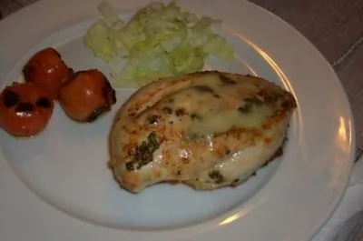 Куриная грудка с сыром маскарпоне и розмарином